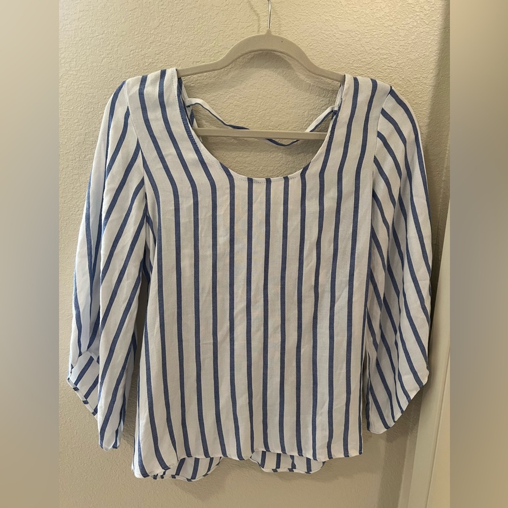 Drew Blue and White Flutter Sleeve Blouse with bow back Size XS